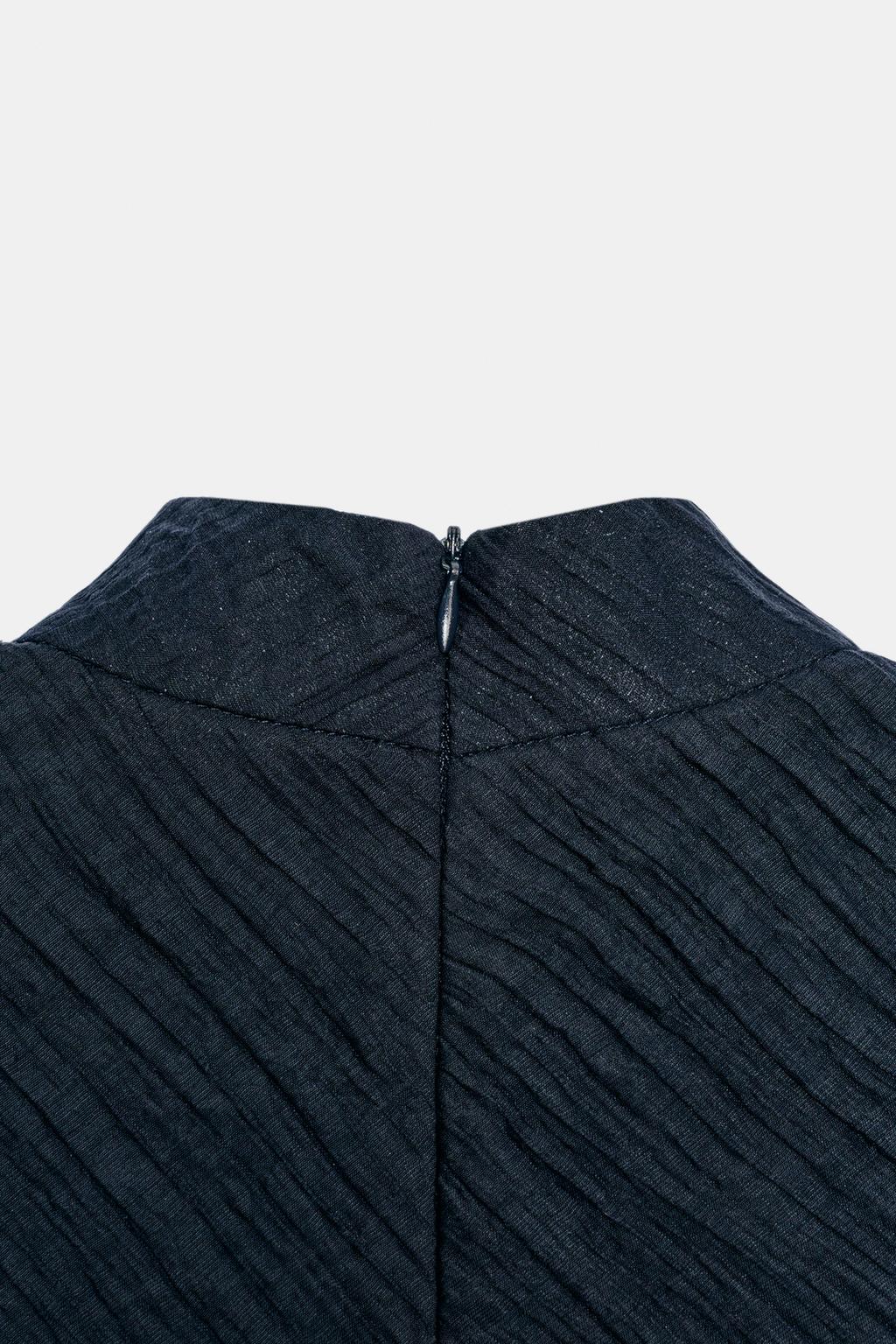 Falvicci -Short top with a stand-up collar and short sleeves